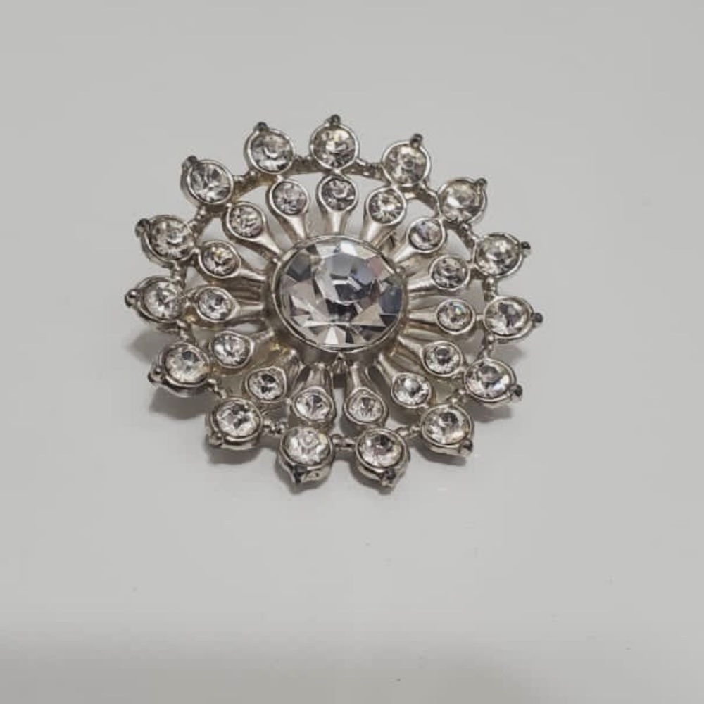 Liz claiborne  Rhinestone Brooch 🌴 - Picture 5 of 9